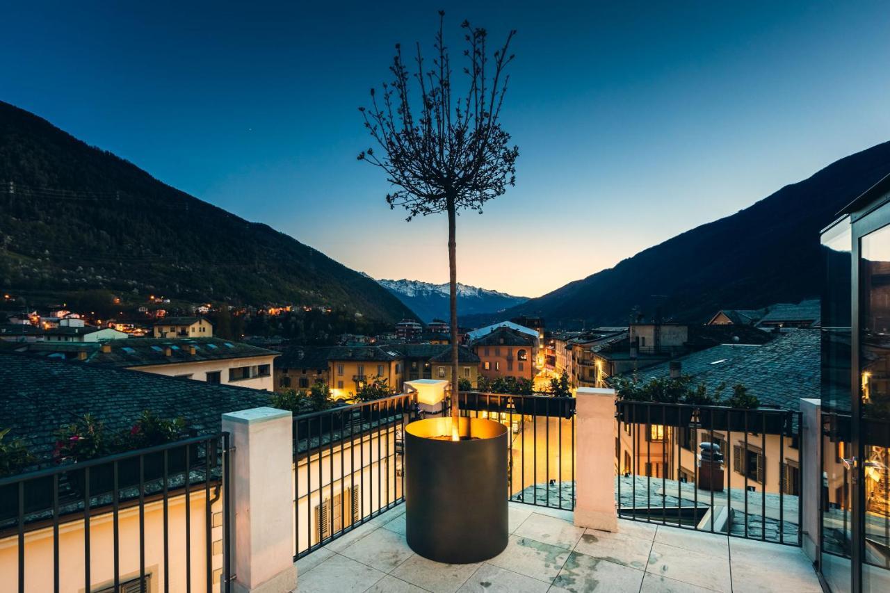 Domus Cavour Rooms&Suites Tirano Kültér fotó
