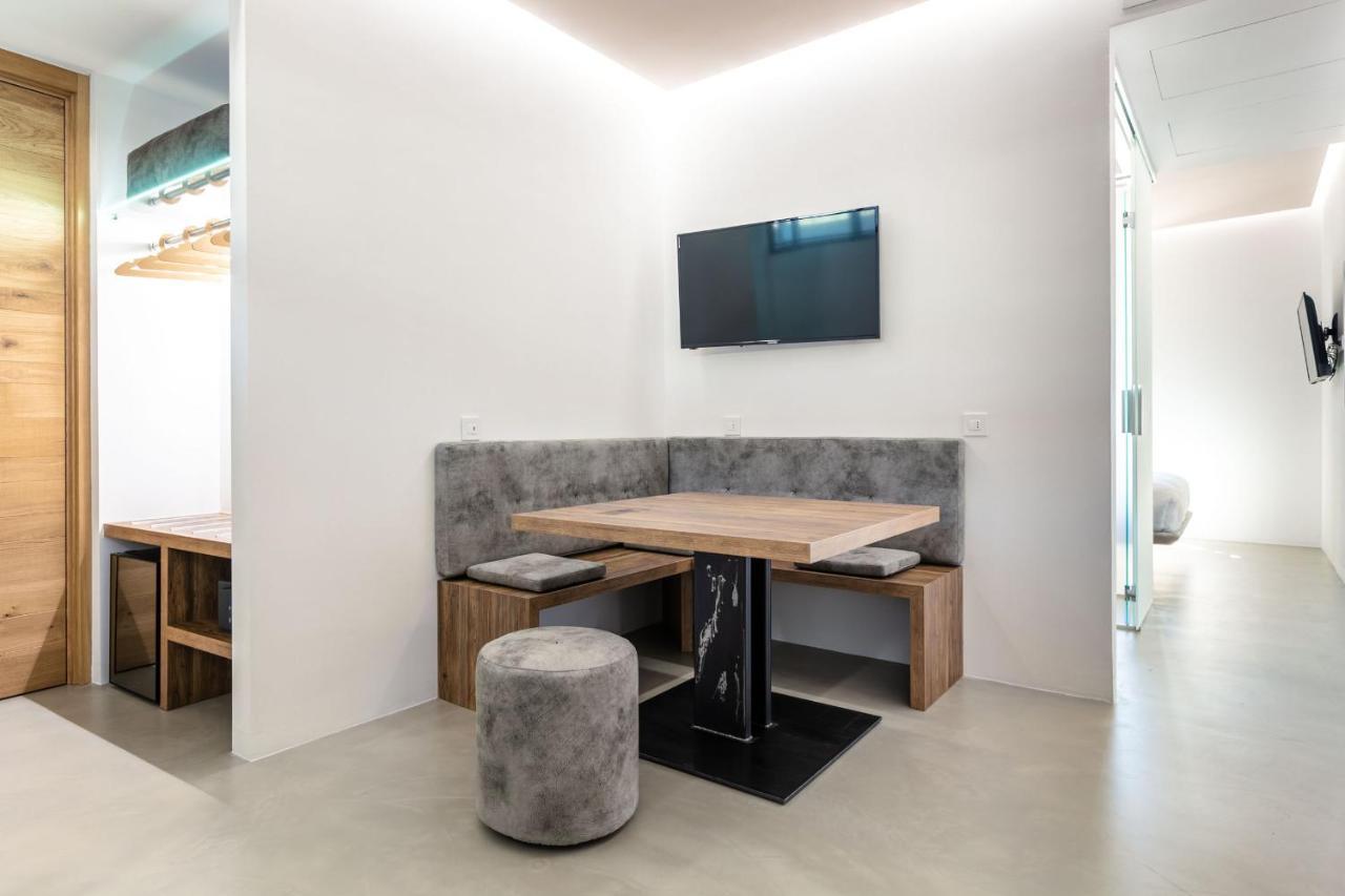 Domus Cavour Rooms&Suites Tirano Kültér fotó