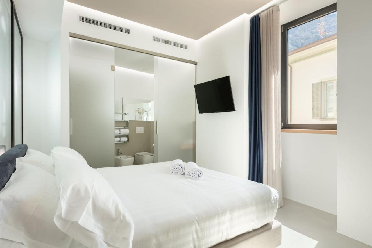 Domus Cavour Rooms&Suites Tirano Szoba fotó