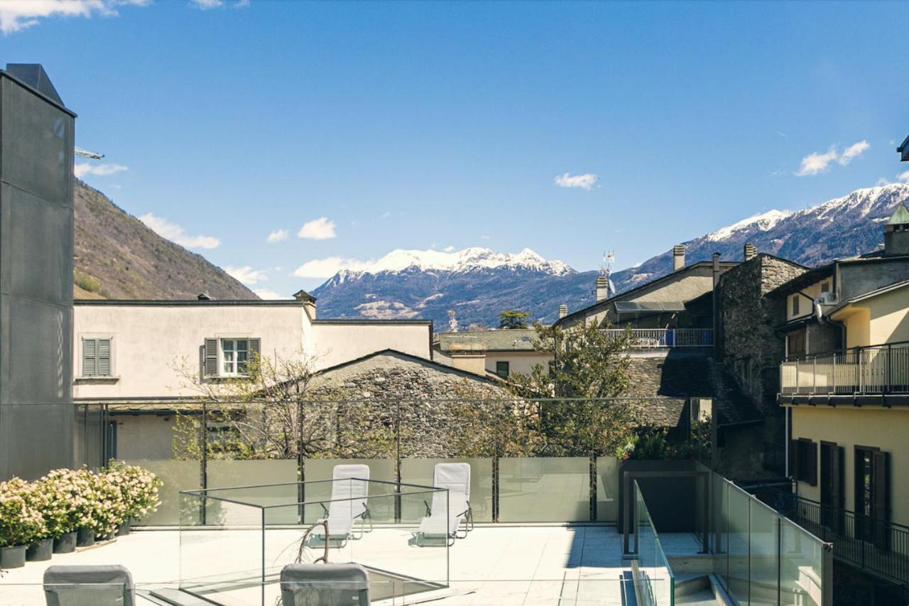 Domus Cavour Rooms&Suites Tirano Kültér fotó