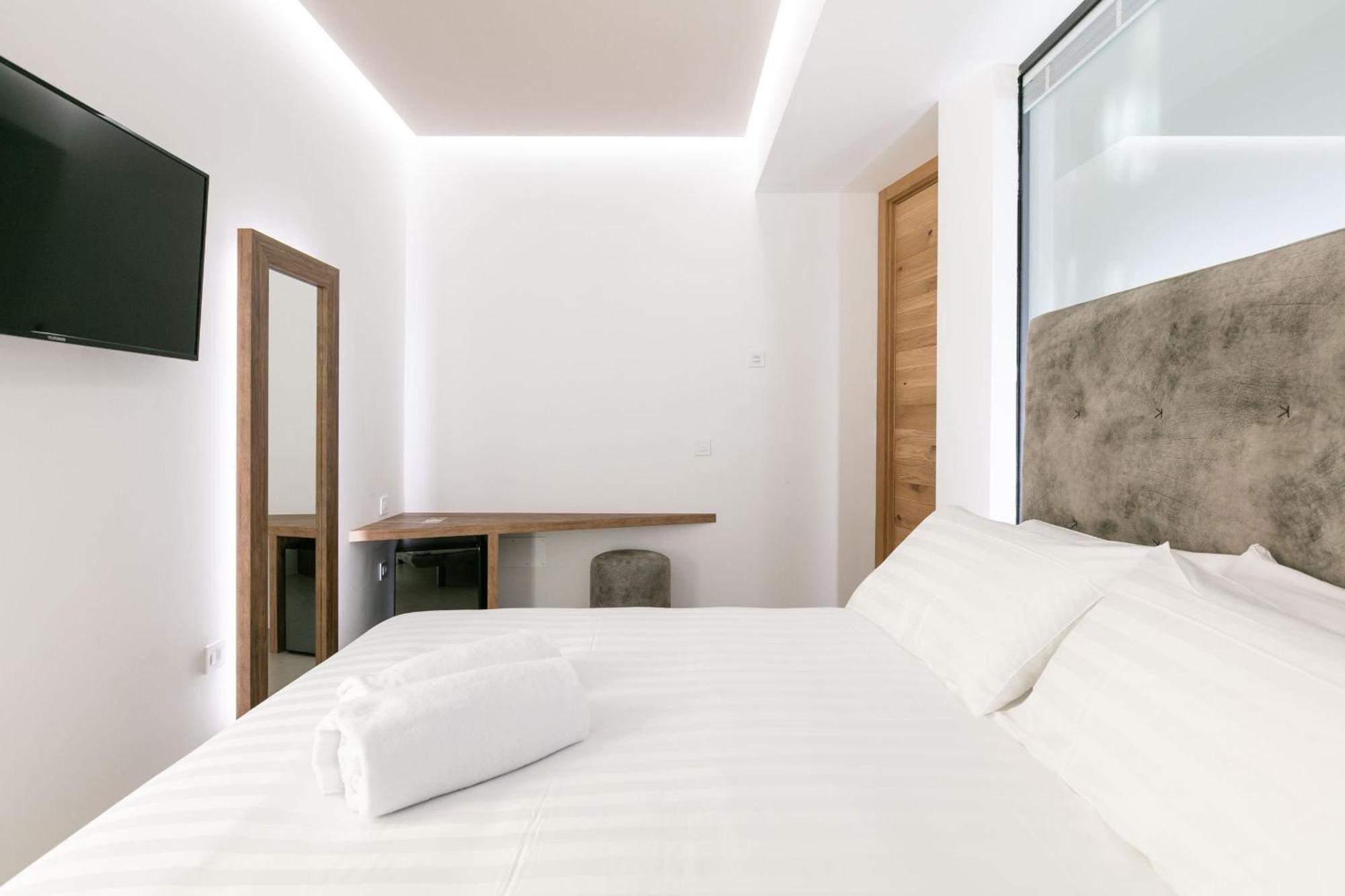 Domus Cavour Rooms&Suites Tirano Szoba fotó