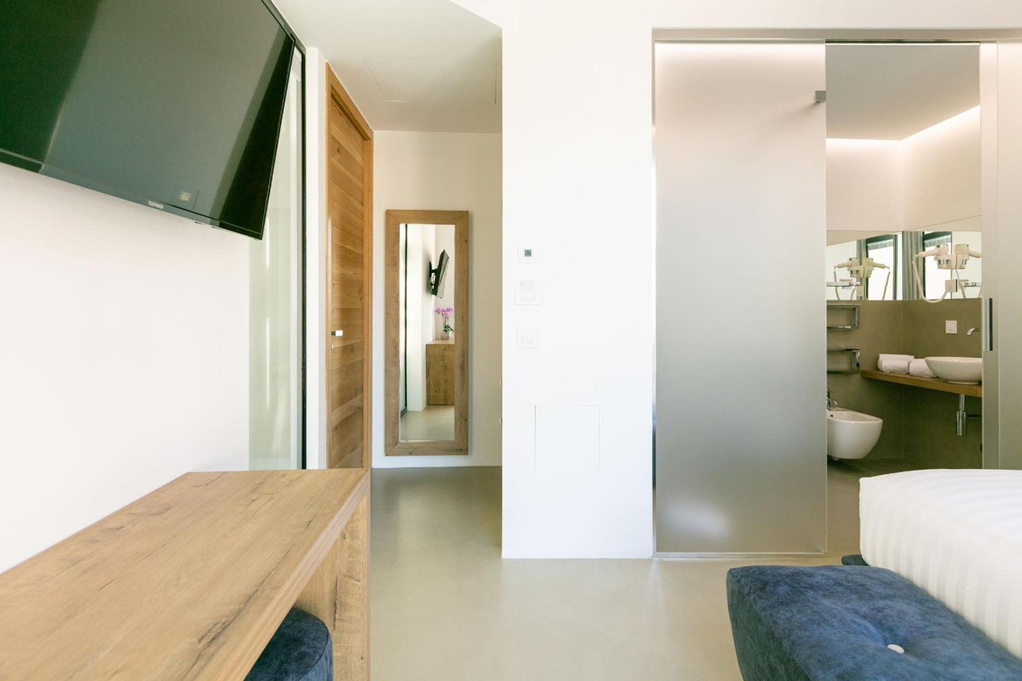Domus Cavour Rooms&Suites Tirano Szoba fotó