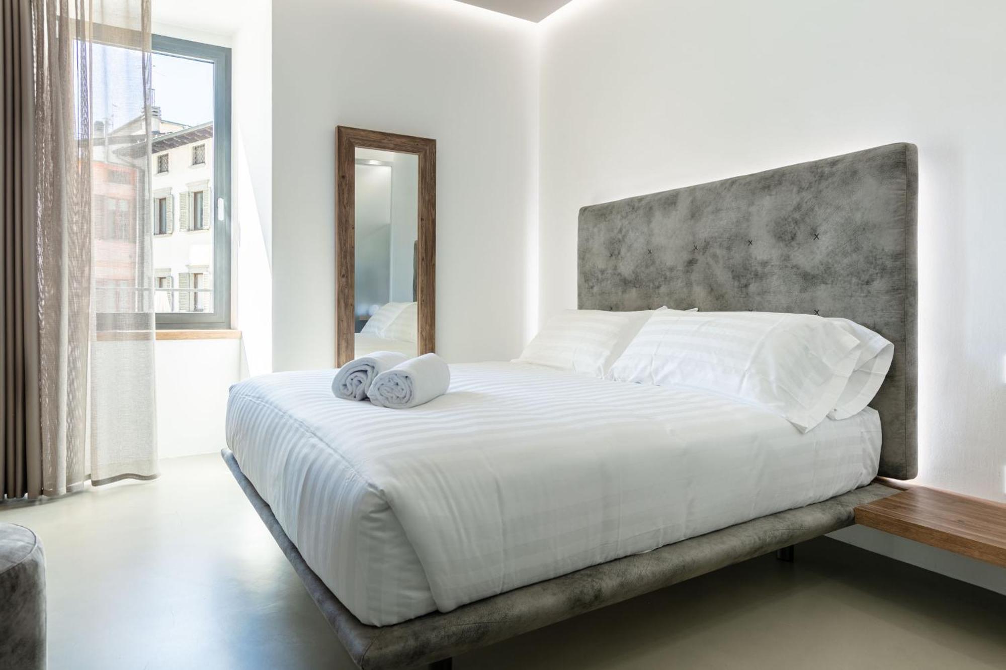 Domus Cavour Rooms&Suites Tirano Szoba fotó